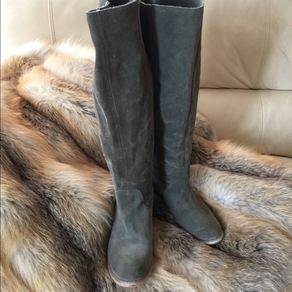 📌📌📌SOLD📌📌📌ARMY GREEN TALL SUEDE BRONX BOOTS - Picture 3 of 7